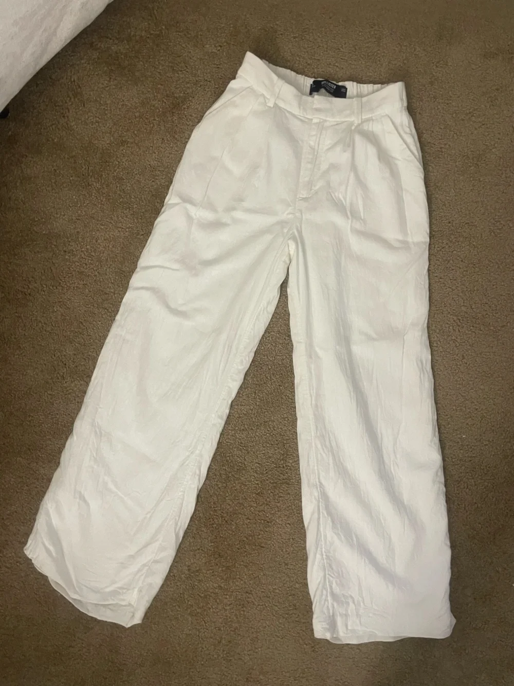 Women’s Hollister White linen blend pants white size small ( READ!!)